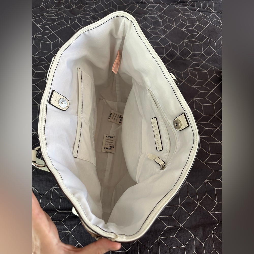 Juicy Couture Palm Springs Metallic
Straw Tote Bag white and silver - Picture 10 of 15
